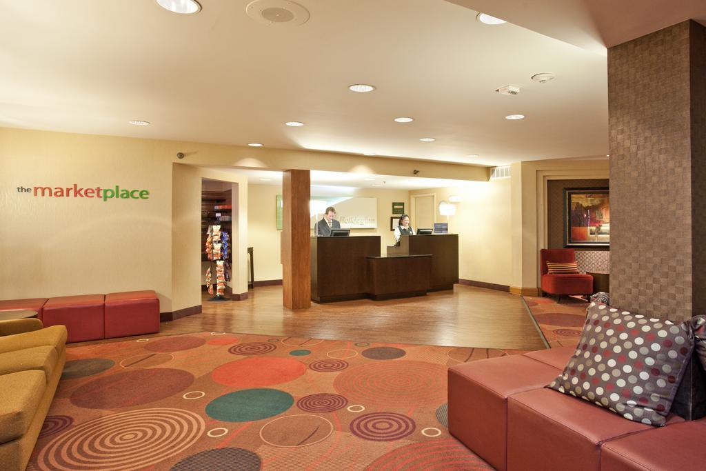 Hilton Garden Inn San Diego Mission Valley/Stadium Exterior photo