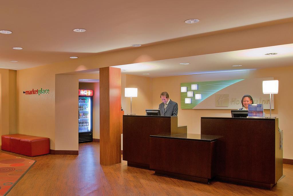 Hilton Garden Inn San Diego Mission Valley/Stadium Interior photo