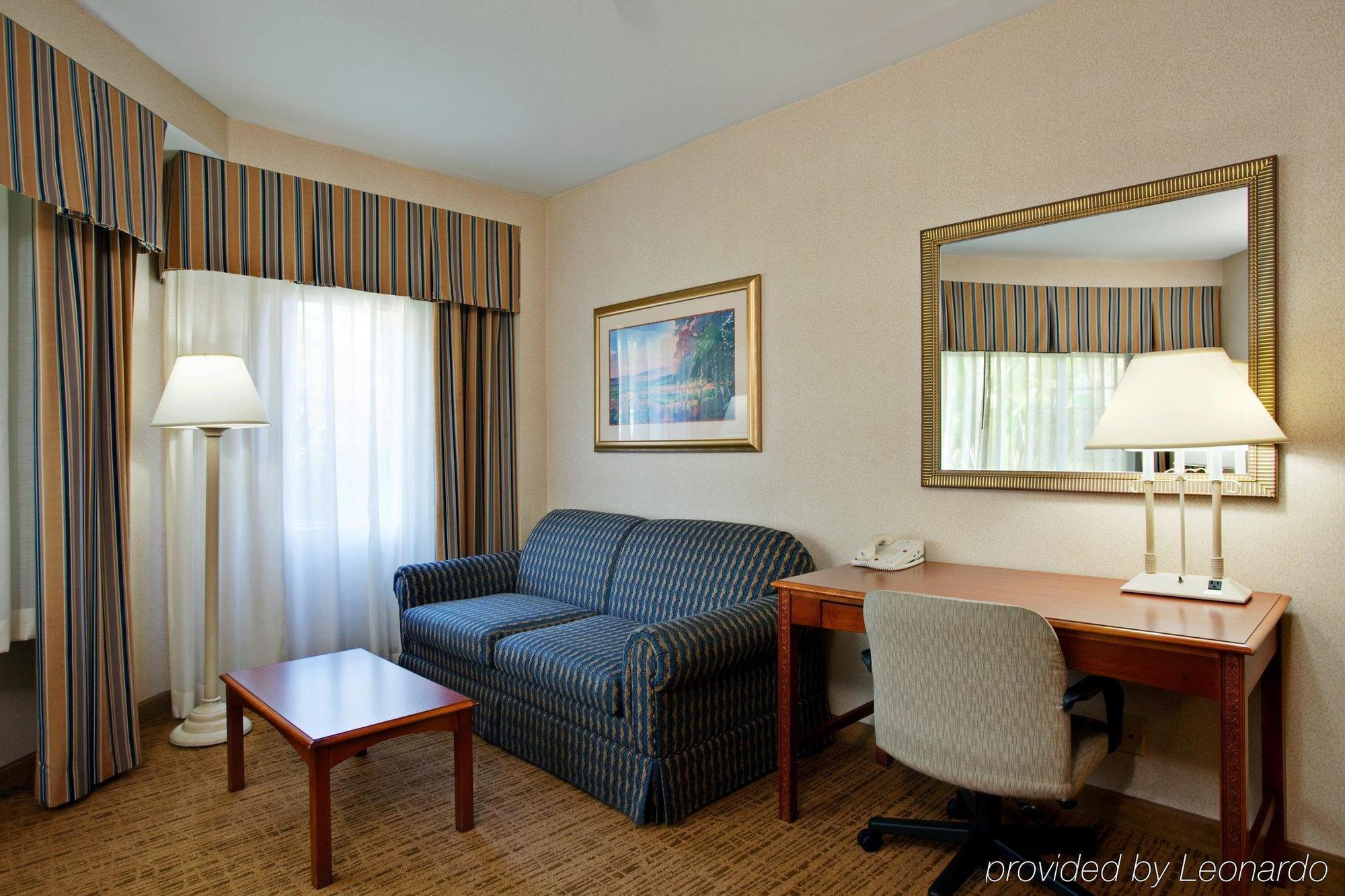 Hilton Garden Inn San Diego Mission Valley/Stadium Room photo
