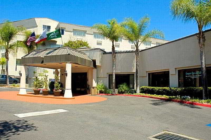 Hilton Garden Inn San Diego Mission Valley/Stadium Exterior photo